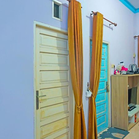 Hotel Spot On 92466 Adam Kost Syariahnearwisata Jembatan Barito Banjarmasin  Exterior foto