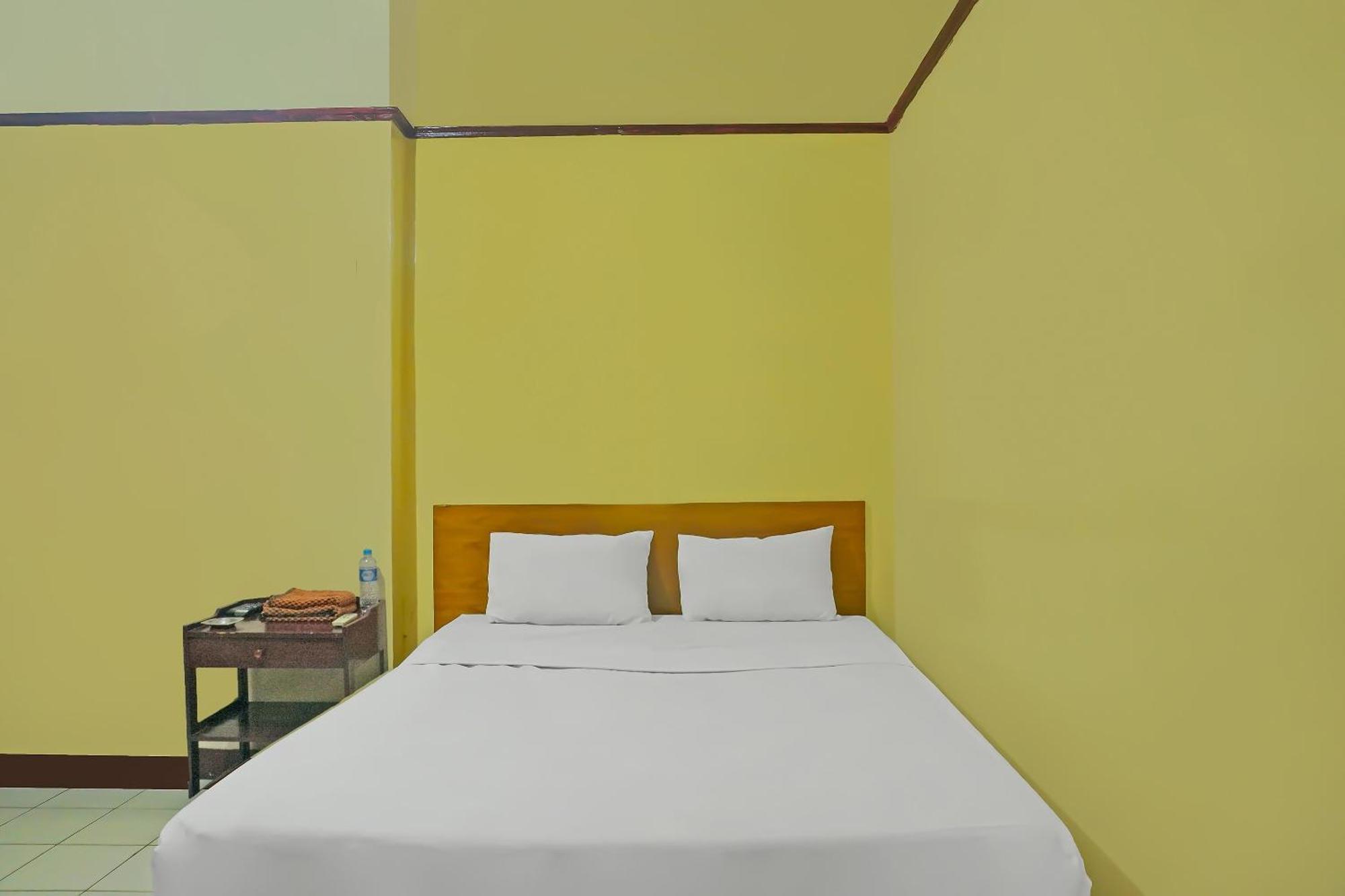 Hotel Spot On 92466 Adam Kost Syariahnearwisata Jembatan Barito Banjarmasin  Exterior foto